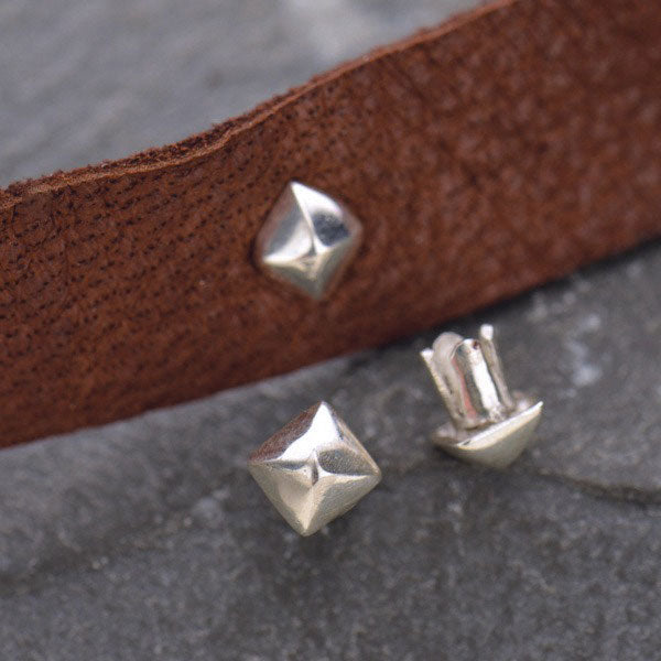 Sterling Silver Pyramid Rivet - Poppies Beads n' More